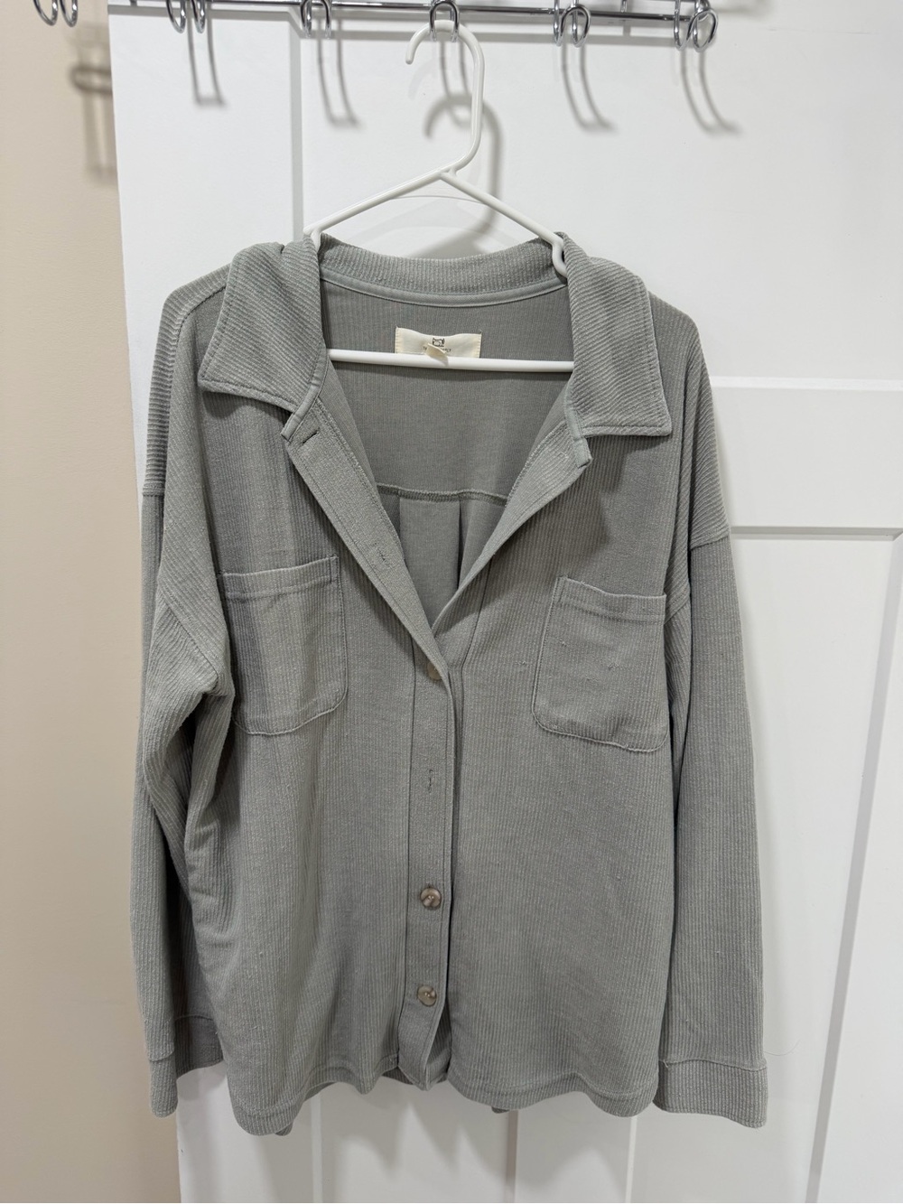 Thread & Supply Light Gray Long-Sleeve Button-Down Shirt